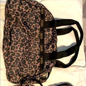 Le Sportsac leopard print small duffle & crossbody